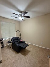 4723 W Gelding Dr in Glendale, AZ - Building Photo - Building Photo