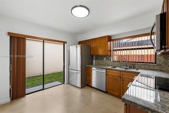 449 SW 88th Pl in Miami, FL - Building Photo - Building Photo