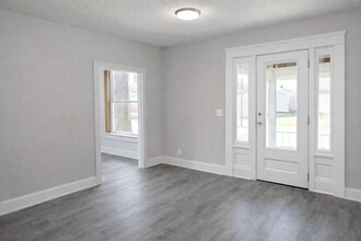 1212 Shorb Ave NW in Canton, OH - Building Photo - Building Photo