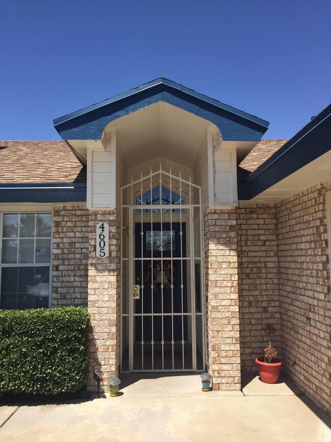 4605 Loma De Plata Dr in El Paso, TX - Building Photo - Building Photo