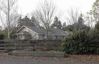5702 Hatchery Ct in Penngrove, CA - Building Photo