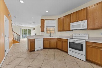 1938 Fiesta Ridge Ct in Tampa, FL - Building Photo - Building Photo