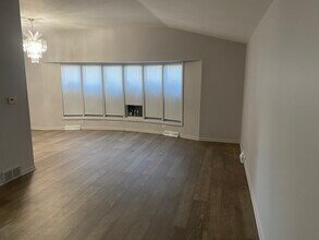 8606 Crawford Ave in Skokie, IL - Building Photo - Building Photo