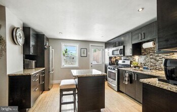 119 Maple St in Conshohocken, PA - Building Photo - Building Photo