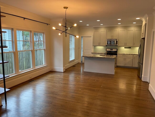 2321 Barry St in Charlotte, NC - Building Photo - Building Photo