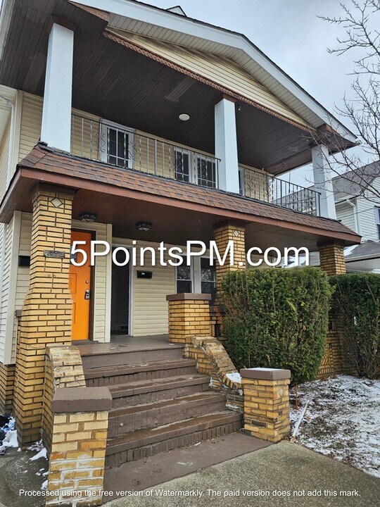 1808 Buhrer Ave in Cleveland, OH - Building Photo