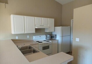 305 Seclusion Blvd in Crestview, FL - Building Photo - Building Photo