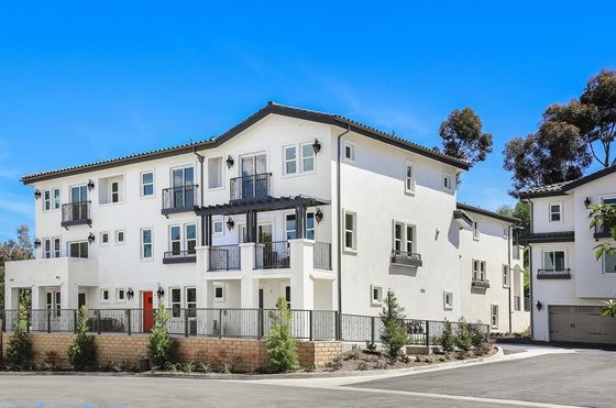 APT MERIDIAN AT PHILLIPS RANCH in Pomona, CA - Building Photo - Building Photo