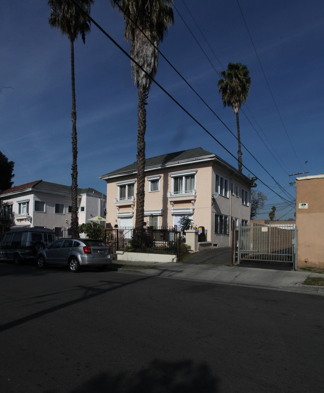 5291 De Longpr Ave in Los Angeles, CA - Building Photo - Building Photo