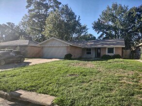 4502 Donalbain Dr in Spring, TX - Building Photo - Building Photo