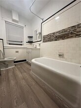 113 Pleasant St in Cranston, RI - Foto de edificio - Building Photo