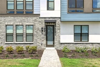 2326 Addalia Aly in Orlando, FL - Building Photo - Building Photo