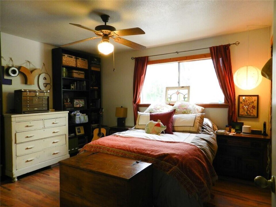 2300 Hancock Dr in Austin, TX - Building Photo