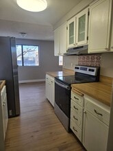 5382 Gatewood Dr in Klamath Falls, OR - Building Photo - Building Photo