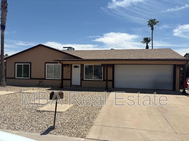 property at 4027 E Windrose Dr