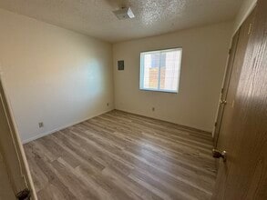 13401 Fruit Ave NE in Albuquerque, NM - Building Photo - Building Photo