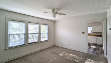 607 Walnut St in Lemont, IL - Building Photo - Building Photo