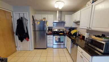 41 Cross St, Unit A in Somerville, MA - Foto de edificio - Building Photo