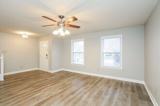 12179 Maize Dr in Noblesville, IN - Building Photo - Building Photo