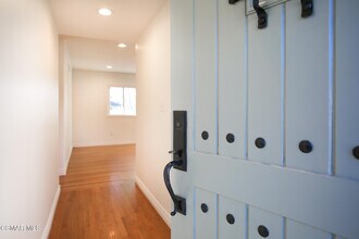 961 Riopelle Ct in Thousand Oaks, CA - Building Photo - Building Photo