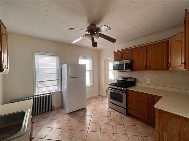 15 5th St in Medford, MA - Building Photo - Building Photo