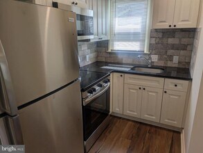 223 W Bridge St in Morrisville, PA - Building Photo - Building Photo