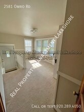 2581 Omro Rd in Oshkosh, WI - Building Photo - Building Photo