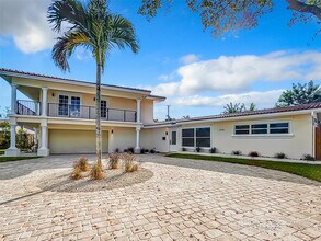 2836 NW 11th Ave in Wilton Manors, FL - Building Photo - Building Photo
