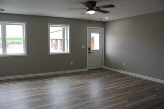 Island Glen #2 in Cumberland, WI - Foto de edificio - Building Photo