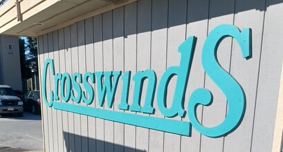 Crosswinds Apartments in Springfield, MO - Building Photo - Building Photo