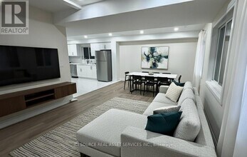 1179 Walker Rd in Windsor, ON - Foto de edificio - Building Photo