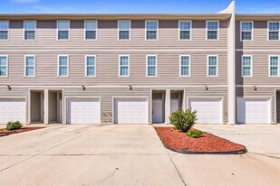 107 E Orchard Loop in D'Iberville, MS - Building Photo