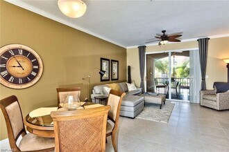 8560 Violeta St, Unit 204 in Bonita Springs, FL - Building Photo - Building Photo