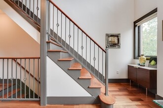 245 Ogden Ave. in Jersey City, NJ - Building Photo - Building Photo