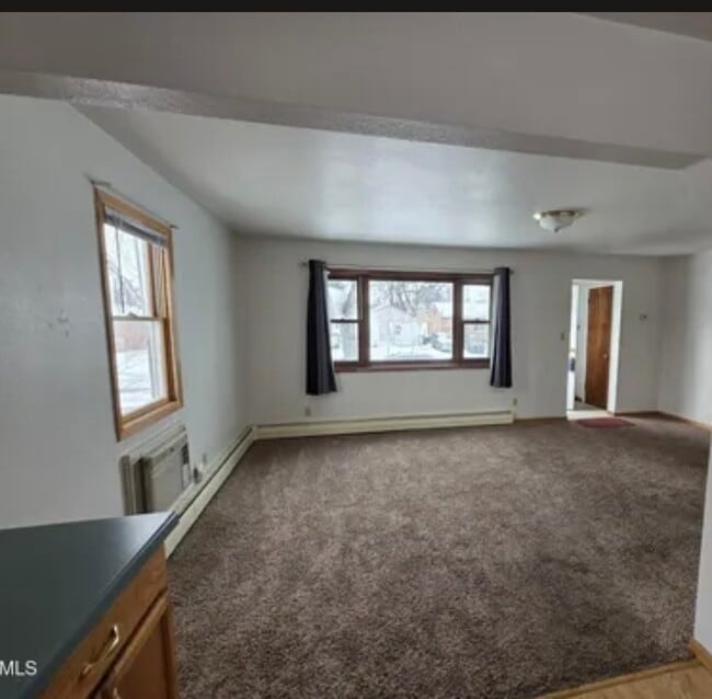 property at 911 N 15th St