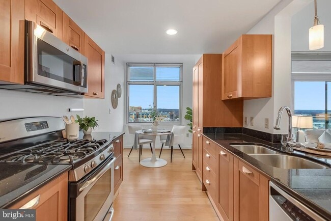 5750 Bou Ave in Rockville, MD - Building Photo - Building Photo