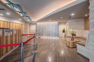 300 Bowie St in Austin, TX - Building Photo