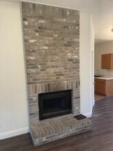 10321 Woodleaf Dr in Dallas, TX - Building Photo - Building Photo