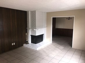 1467 Country Crest Dr in El Cajon, CA - Building Photo - Building Photo