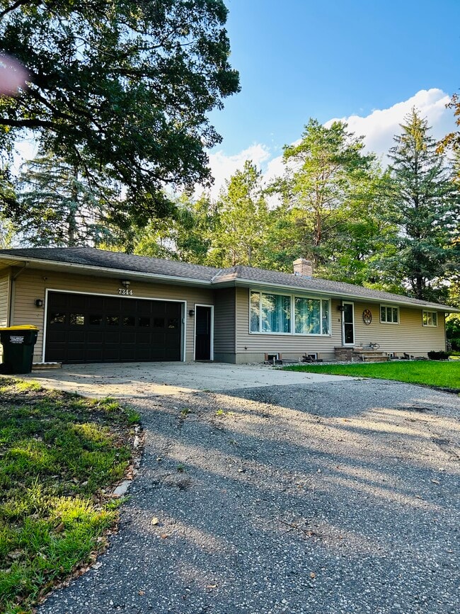 7344 26th St NE in Willmar, MN - Building Photo - Building Photo