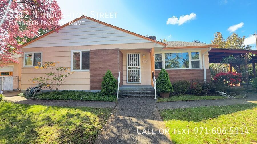 5212 N Houghton St in Portland, OR - Building Photo