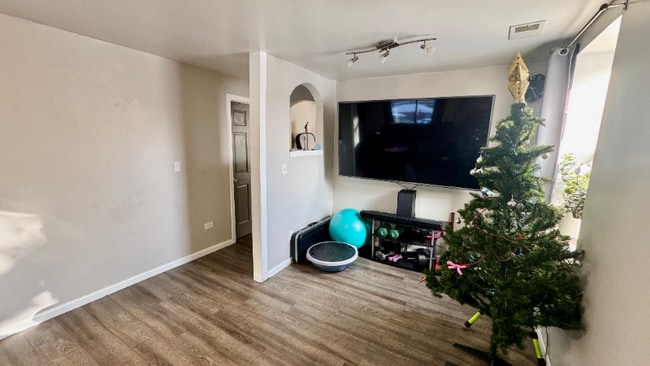 1360 W Evergreen Ave in Chicago, IL - Foto de edificio - Building Photo