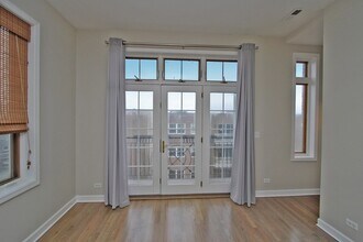 1875 N Winnebago Ave, Unit 4E in Chicago, IL - Building Photo - Building Photo