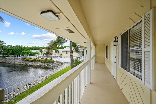 property at 4607 Bayshore Dr