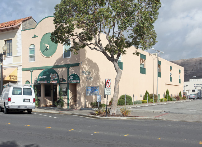 Sundial in South San Francisco, CA - Building Photo - Building Photo