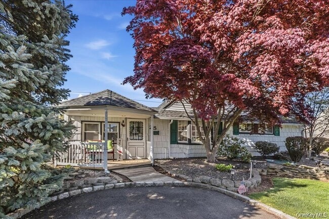 property at 25 Summit Ln