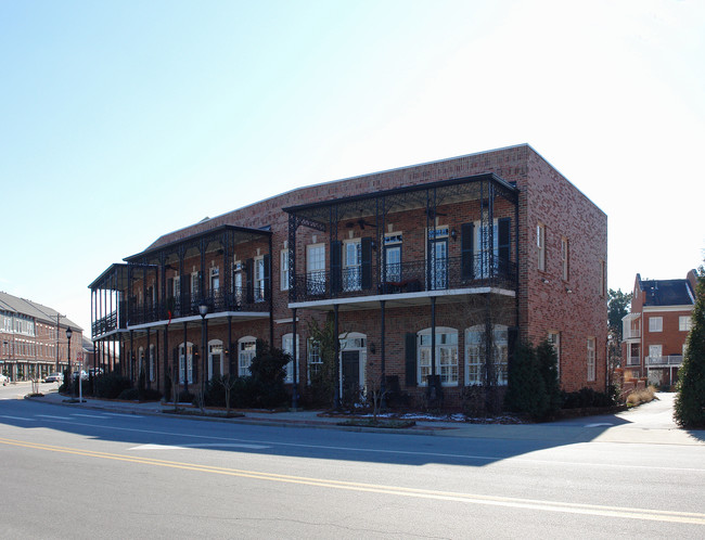 234-318 Martin Luther King Jr Dr in Greensboro, NC - Building Photo - Building Photo