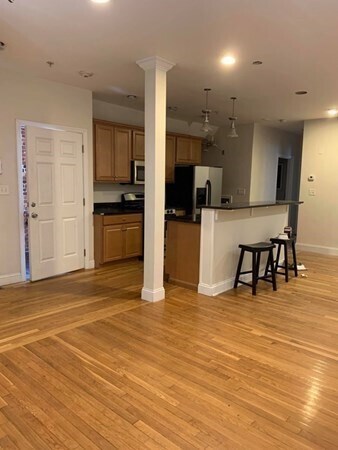 61 Homer St, Unit #1 in Boston, MA - Building Photo - Building Photo