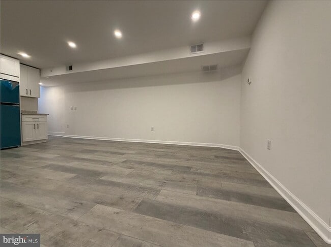 45 E High St, Unit 2 in Pottstown, PA - Building Photo - Building Photo