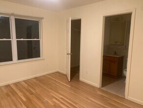 68 Pamrapo Ave, Unit 2 in Jersey City, NJ - Building Photo - Building Photo